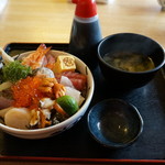 マルトモ水産 鮮魚市場 - 【スペシャル海鮮丼＠２０００円】