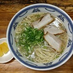 マルチョンラーメン - （中）ラーメン
