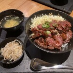 尼崎肉劇場 - 