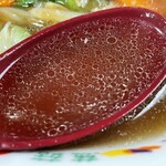 きく屋 - 『五目ラーメン』のスープ