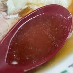 きく屋 - 『ワンタンメン』のスープ