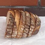 ブランジェ浅野屋 - ヴァイツェンミッシュブロート 1/2 432円