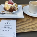 ママのえらんだ元町ケーキ - ざくろと珈琲