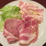 ビアベリー 天満 - 宝塚小池のハム&ベーコン