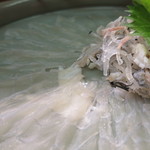 八寸 - 天然ふぐの刺身と皮の湯引きアップ