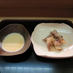 八寸 - 猪の炭火焼 自然薯添え