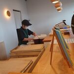 おやき屋本舗 - 店員さん