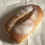 TSURUYA Miyota Ten - 烟熏奶酪＆奶酪面包 107日元