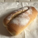 TSURUYA Miyota Ten - 烟熏奶酪＆奶酪面包 107日元