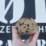 01BAKERY - Fruity Half, JPY 378