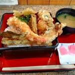 天喜 - 牡蠣と大海老のあじわい天丼