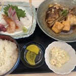 魚八庭 - 