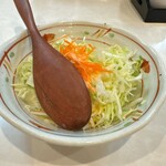 まるやま食堂 - カツ丼のセットのサラダ