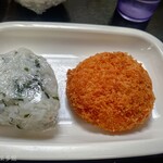 麺紡 - わかめおむすびとハムエッグ天