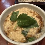 さくら庵 - 卵と三つ葉、ネギと汁のバランスが最高でした！