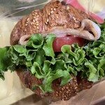 ザ シティ ベーカリー - BLTクロワッサンサンド
