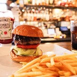 シェイクツリー バーガー＆バー - 