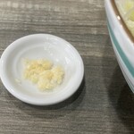 油そばまぜそば MAZEMARU - 刻みにんにく