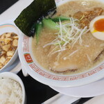 餃子の王将 - 新極王餃子の王将ラーメン＆ジャストサイズ麻婆豆腐＆ライス小