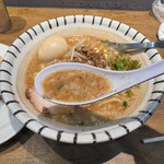 濃口背脂味噌らーめんと餃子 大福帳 - 