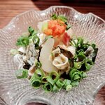 夜ノ森 - こちら、サービスの「タマガシラ皮ポン酢」