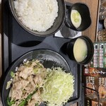 伝説のすた丼屋 - 料理写真: