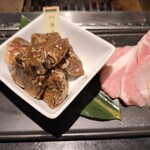 和牛焼肉と極上牛タン THE BLACK BULL CLUB - 