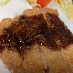 丸五 - 特ロースかつ　厚く柔らか、甘みを感じるお肉