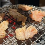 神泉ホルモン 三百屋 - 