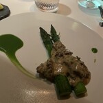 Jean-Georges at The Shinmonzen - アスパラガス、ヴァン・ジョーヌ、オランデーズ