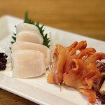 焼貝うぐいす - 活貝盛り合わせ    平貝・赤貝・白ミル貝