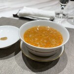 ON the TABLE CHINESE - 