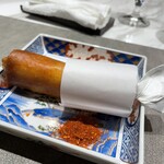 ON the TABLE CHINESE - 