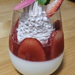 파티스리 베르벤느 - 블랑망제