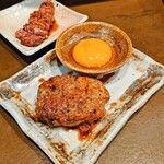 焼鳥と地酒 炭イッカ - つくね月見