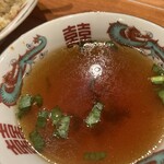 丸正餃子店 - スープ