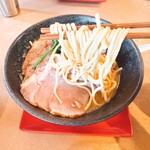 RAMEN ぶろす - 知多ハッピーポークの豚骨醤油