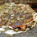 お好み焼のんき - 「マンボ焼　うどん入り　豚」（800円）