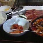 Anrakutei - 中落ちカルビ100g、大盛りライス、キムチ、ユッケジャンスープ、杏仁豆腐