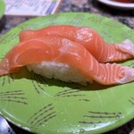 根室花まる JRタワーステラプレイス店 - 生サーモン 330円