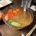 ホルモン焼肉 ちばず七輪 - 冷麺ハーフ