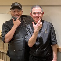美会 - 決めポーズ。料理長、働き過ぎっす\(//∇//)\