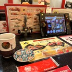 金沢まいもん寿司 渋谷パルコ店 - タッチパネルと別に紙のメニューもある。親切〜