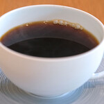 メゾン ケイ - ランチコース 16488円 のコーヒー