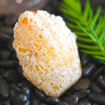 メゾン ケイ - ランチコース 16488円 のマドレーヌ・サレ