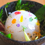 メゾン ケイ - ランチコース 16488円 のスペシャリテ 季節の庭園風サラダ