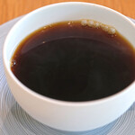 メゾン ケイ - ランチコース 16488円 のコーヒー