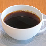 メゾン ケイ - ランチコース 16488円 のコーヒー