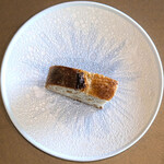 メゾン ケイ - ランチコース 16488円 のBoulangerie ADACHのカンパーニュ