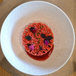 メゾン ケイ - ランチコース 16488円 のグリオットチェリーとピスタチオのバシュラン